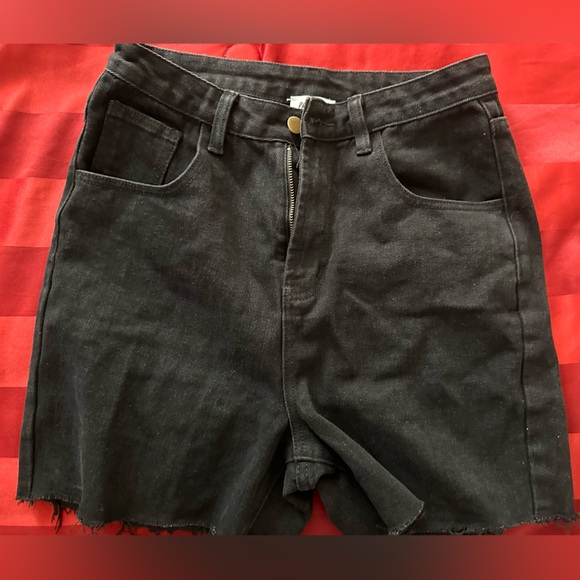 Princess Polly Eldorado Jean shorts - Picture 1 of 3